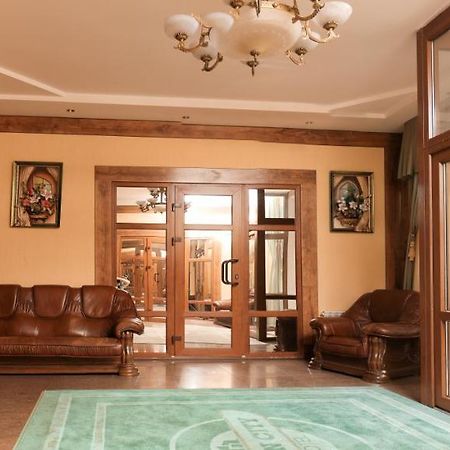 Green City Hotel Mykolaïv Extérieur photo