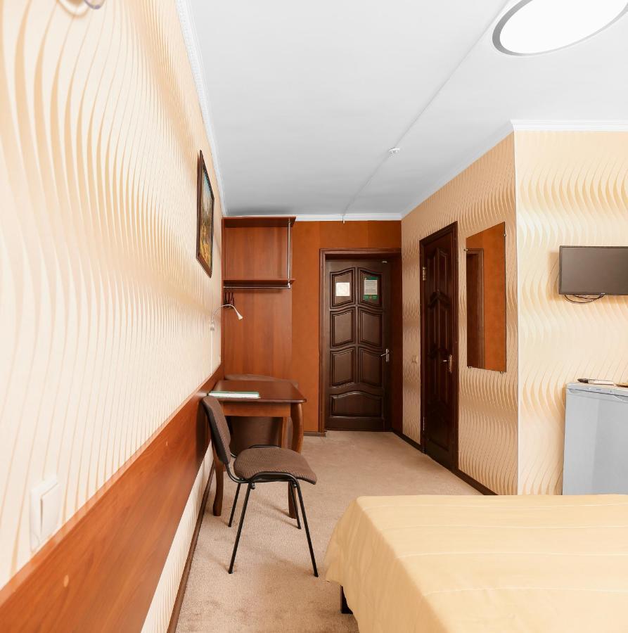 Green City Hotel Mykolaïv Extérieur photo